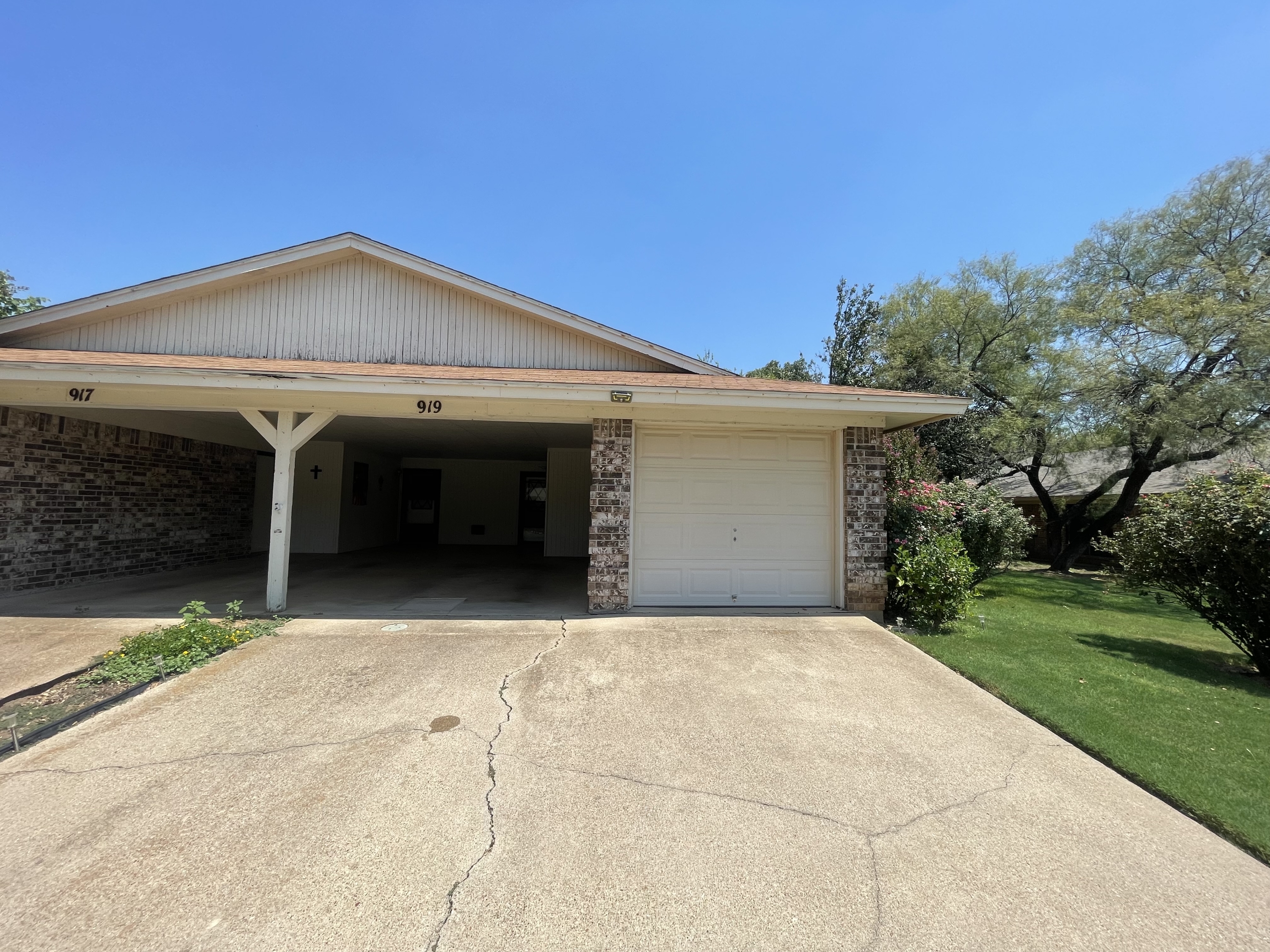 919 Terry Trail